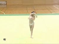 Голая гимнастка 